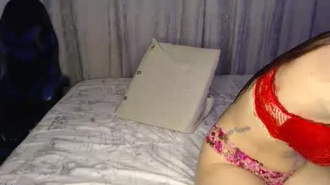 oliviajohnson20 online show from January 18, 1:35 am