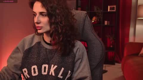 Liv online show from April 4, 7:23 pm