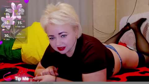 oliviaparadise online show from March 7, 3:19 pm