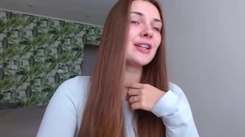 Olivia online show from October 17, 5:43 am