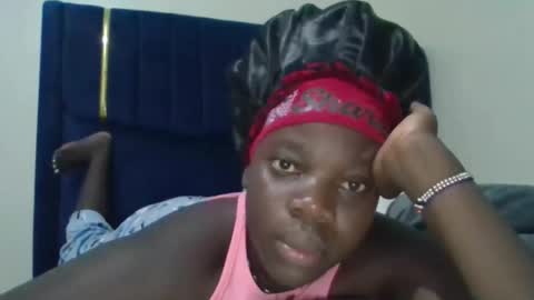 ollleina online show from April 16, 1:17 am