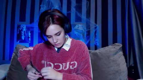 onaloon online show from November 5, 3:45 am