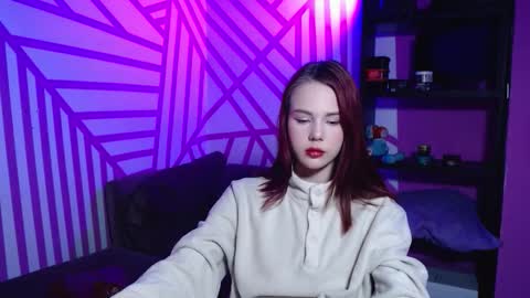 onessandra online show from September 18, 2:54 am