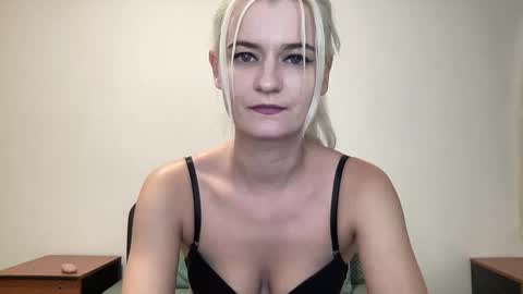 Onika online show from October 14, 10:45 pm