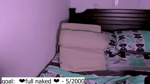 only_sarah1 online show from March 27, 10:43 pm