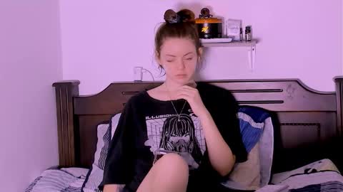 only_sarah1 online show from February 6, 9:51 pm