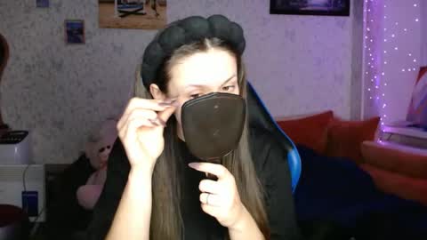 Amalia online show from March 25, 6:44 pm