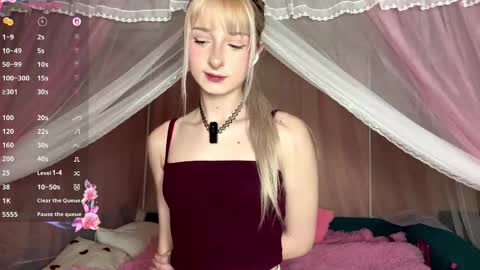 Eva online show from April 9, 9:15 am