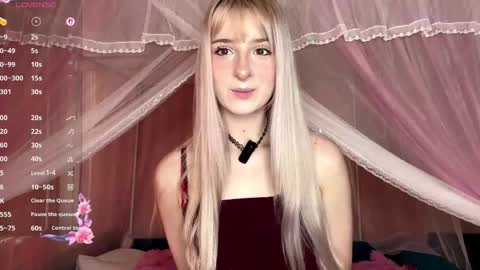 Eva online show from April 4, 8:02 am