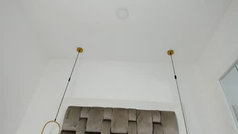 Only online show from April 7, 3:41 am