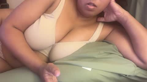 onlyinurdreams00 online show from July 9, 2:36 am