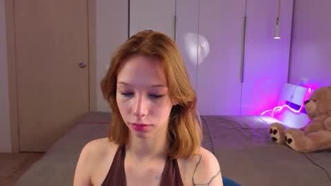 Lily online show from November 8, 11:48 am