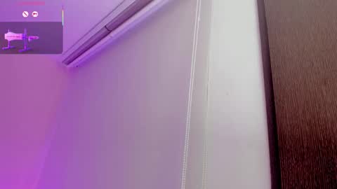 Miss Guzman  online show from February 19, 12:32 am