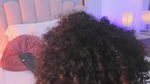 Oshun  online show from September 16, 12:57 pm