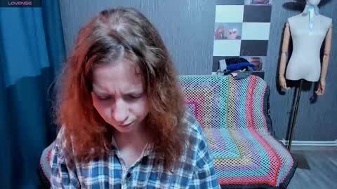 Ella online show from November 4, 9:14 am