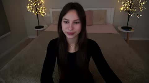 Paige online show from November 17, 6:47 am