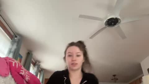 Snapshot of paisleysnowxo chatting on October 29, 5:37 pm paisleysnowxo online show from October 29, 5:37 pm