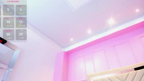  P A L O M A  online show from March 27, 8:26 am