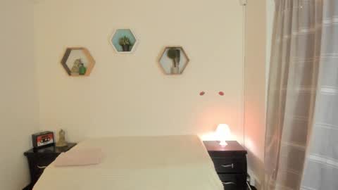 Paloma  online show from February 16, 9:14 pm