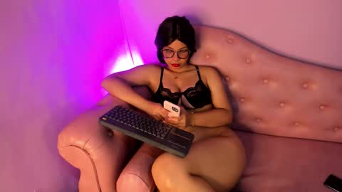 Pamella  online show from November 27, 3:48 pm