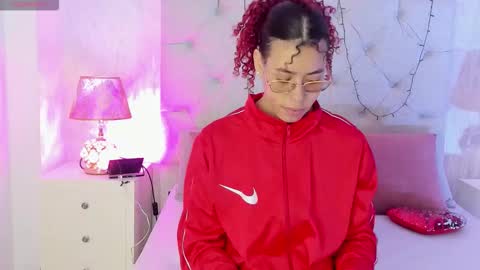 TELL ME PAMELLA AND GIVE ME A GOOD GRADE ITS IMPORTANT online show from December 19, 12:19 pm