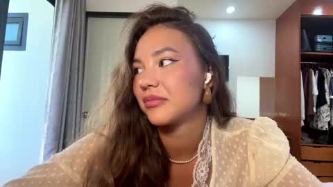 Kamila online show from March 21, 8:19 am