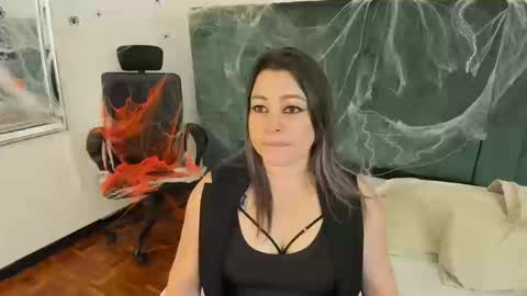 PANDORA  online show from October 21, 12:53 pm