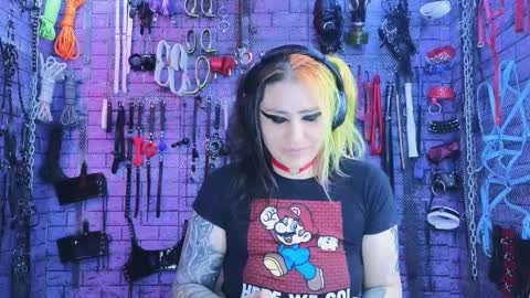 PandoraNez online show from November 20, 6:25 am