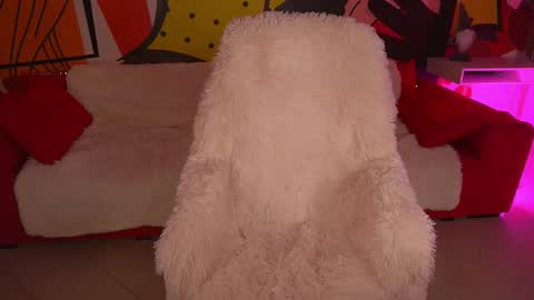 Lia online show from November 30, 4:00 pm