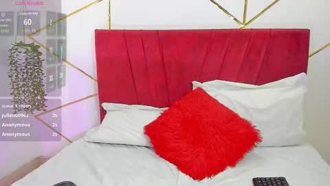 Snapshot of paris_evans_01 chatting on October 10, 1:38 pm paris_evans_01 online show from October 10, 1:38 pm