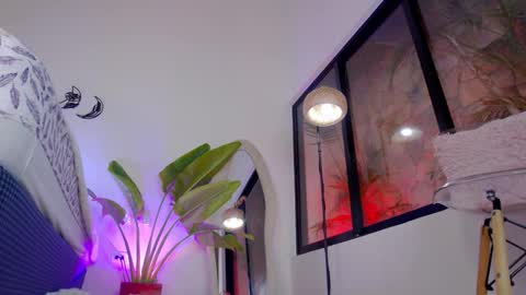 PartyQHouse online show from November 25, 1:30 am