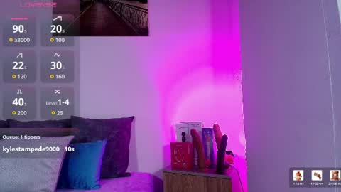 pau_star_ online show from August 7, 9:33 pm