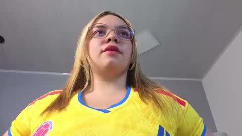 Paula online show from July 7, 8:11 pm