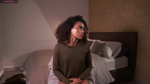 Paula online show from March 5, 10:44 pm