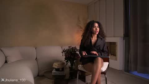 Paula online show from September 22, 10:30 pm