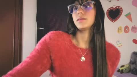 Paula  online show from April 3, 4:10 am