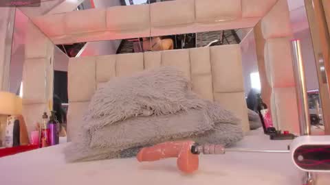 pauletejohnson online show from October 1, 3:22 am