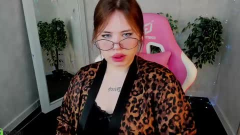 Erica online show from April 12, 9:45 am