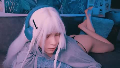 Eva online show from April 12, 5:27 pm