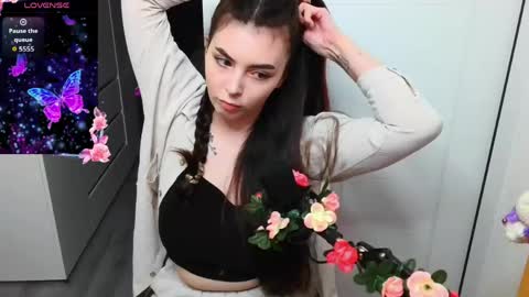 Peachy online show from April 5, 6:51 pm