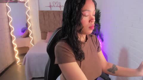 penelope online show from October 1, 3:33 am