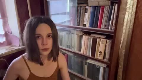 Alya online show from April 14, 1:55 pm