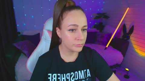 Dia  online show from October 24, 9:00 pm