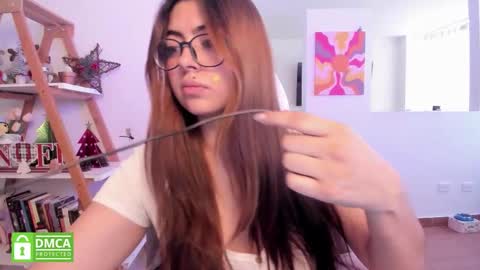 Sarah Ana Banana online show from November 20, 8:43 pm