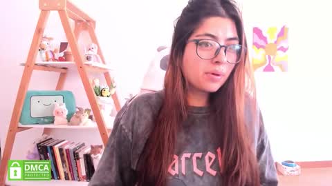 Sarah Ana Banana online show from January 14, 6:24 pm