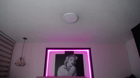 perla_lovely online show from January 18, 12:34 pm