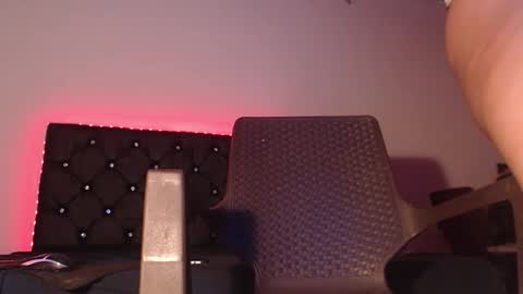 Snapshot of perlabigass21 chatting on October 30, 5:32 am lecia online show from October 30, 5:32 am