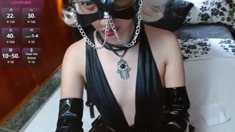 Snapshot of persefone_fire chatting on October 16, 3:03 pm persefone_fire online show from October 16, 3:03 pm