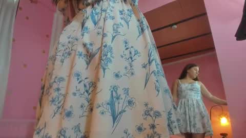 Snapshot of persefone_saira chatting on October 13, 12:30 pm Marie online show from October 13, 12:30 pm