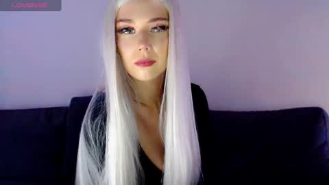 Isabella online show from January 7, 12:09 pm